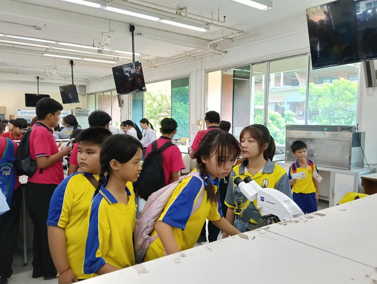 ทัศนศึกษาสัปดาห์วันวิทยาศาสตร์แห่งชาติ